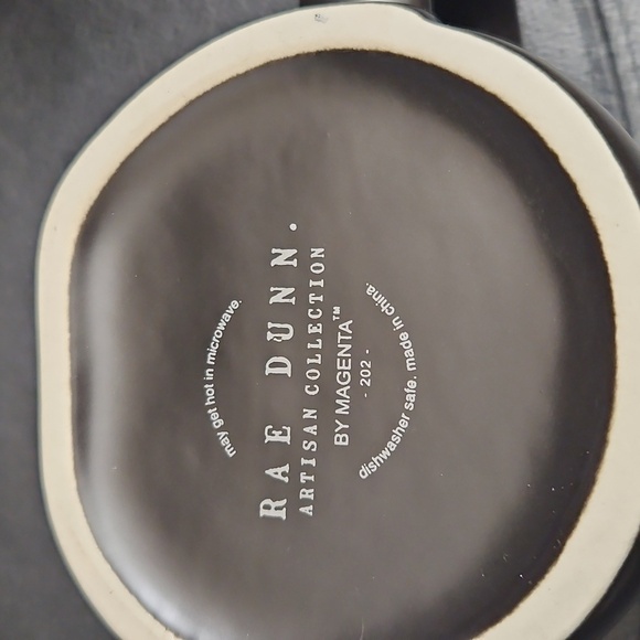 Rae Dunn Scaredy Cat Mug - New but with no tags - Picture 3 of 4